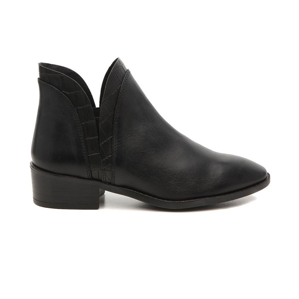 Steve Madden CRAYN Black Booties Size 7